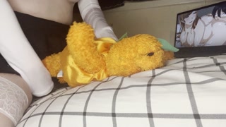 humping teddy bear to hentai~!