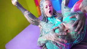 Illuz Has A Strapon To Use On Anuskatzz