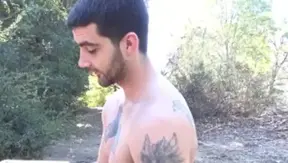 Str8Chaser: Athletic rough handjob outdoors