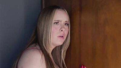 SHESEDUCEDME The Cool Stepmom (Milana Ricci, Aderes Quin)