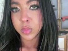 Hot brunette from squirt masturbating on webcam