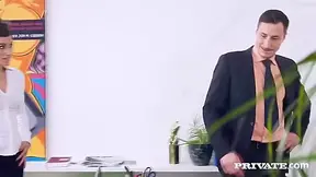 Gets Her Vagina Screwed In The Office - Julia Roca