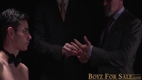 Twink Eli Bennet rides and bounces on the hard big cock of daddy Lance Charger