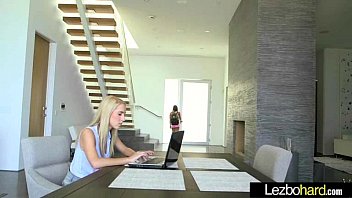 Teen Lesbos (Cadence Lux &amp_ Abigail Mac) Play Till Climax On Cam vid-05