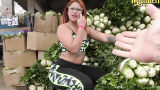 CARNE DEL MERCADO - Jessica Dulce - Eighteen Hispanic Wants To Have