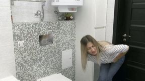 Can not hold it anymore and pee your pants MP4 FULL HD 1080p