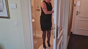 smell and lick the businesswomans sweaty nylon feet HD mp4 1920x1080