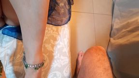 Selena's Beautiful Feet in Anklets Worship