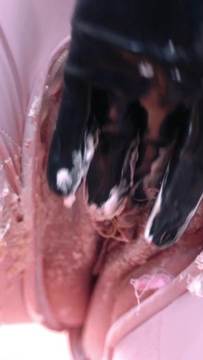 Jaw-dropping moment from &quot;Pussy cake splosh food fetish, wet and messy, pvc catsuit&quot;