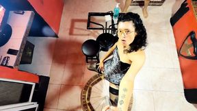 Erotic Dance with Black Kiss