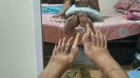 AlluringClaws flicks her nails