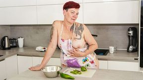 Redhead mature lady Gia R is sucking with vegetables