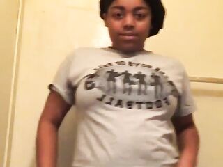 Hawt Black Lightskin showing cunt off