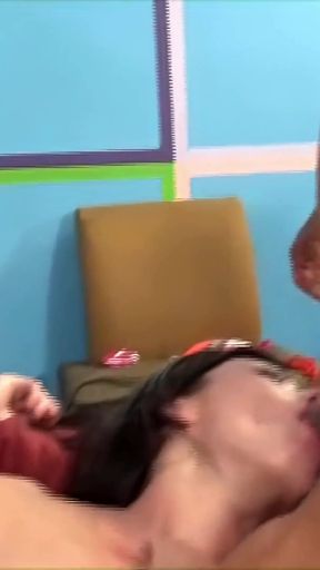 Fuck a fan - archer wins sex w four pawg pornstars on Stepmother's day!