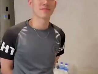 Sinh nhật cùng hội bạn thân