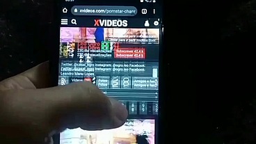 Amiga safada Nocoli Fox sentando com cu