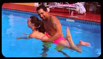 Seductive Swimming Lesson with Petite Carolina Sweets Handpicked videos