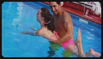 Seductive Swimming Lesson with Petite Carolina Sweets