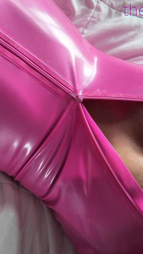 Hung White Tgirl Serves Hard Cock & Cum in Pink Bubble Gum