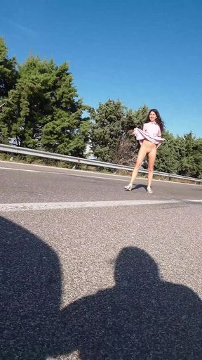 How Many Time She Pee on the 14h Road Trip