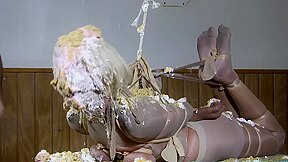 Futilestruggles - Amanda Foxx Visits Erics Restaurant