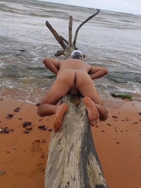 Ladysilva My Big Ass on the Beach