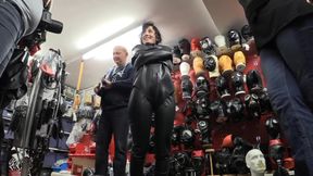 Elise Graves In Heavy Rubber Straitjacket Try On