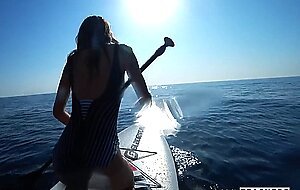 Goldteachers, lustful student seduced a surf instructo