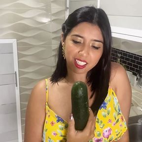 I have a squirt with a cucumber - fetish