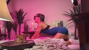 Beautiful brunette suck my dick,and after jump on it