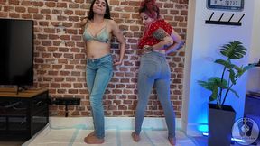 ana spears and rebeca addams are peeing on jeans show off