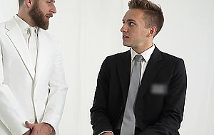 President strips naked and sucks boys rod and fucks him