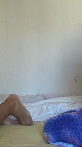 Perverted Amateur Mom Gives Stepson A Rimjob For His 18th Birthday   Clip 2