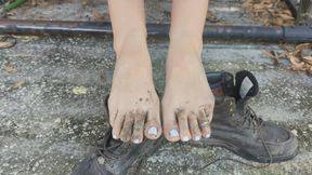 MJ s Muddy Boots and Foot Tease