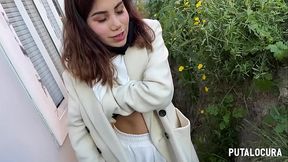 PutaLocura - Marina Gold: La pillo y me la chupa en la calle