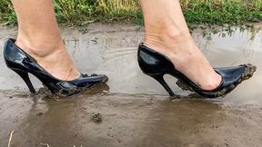 HIGH HEELS MUD High heels shoes in mud Tanya