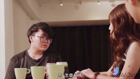 Sexy Taiwan Babe Yoyo Has an Old Friend From Uni Visit Her and Fuck Her