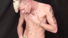 Blonde amateur gay man enjoys to please himself with hands