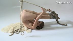 ”Anka the nudist showing her talent”