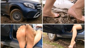 EXCLUSIVE AUTUMN STUCK IN MUD PREMIERE: Julia is in a trouble with Mercedes GLA