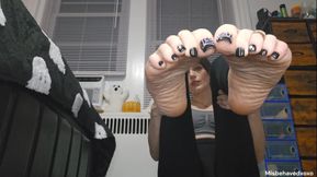 I've always wanted a foot slave but I never thought it would be my step-bro. Atfer returning home from the gym & catching him sniffing my dirty socks