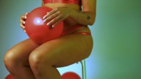 Balloon popping fetish video (My first time!)
