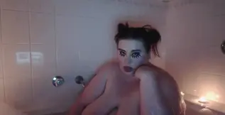 Join me in the bath! I lit some candles, made bubbles and treated myself to a long, hot orgasm! Arent I adorable?