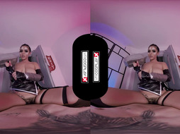 VRCosplayX.com Present Aysha X As Valkyrie With Thor%27s Hummer Shaft