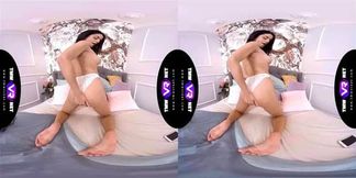 TmwVRnet Mia Trejsi Orgasming with a phone in her hands