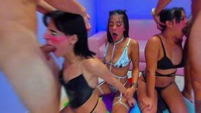 lesbians having hard gangbang with dildo ..