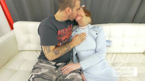 toilet girl! pepper hart gets wet with a golden shower!