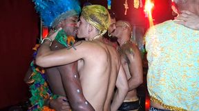 uma orgia entre amigos carnaval brazilian