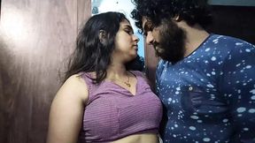 Mallu couple's lustful lips sealed in steamy kiss, saree-clad Vaishnavy and Sharun Raj's romantic rendezvous