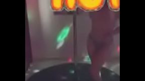 Regia Baila en el Tubo para su Cliente